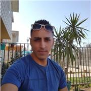 Se realizan clases de educación física y danzas folclóricas